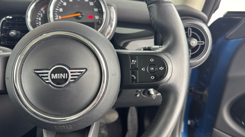 MINI Hatchback 1.5 Cooper Classic 3dr Auto Petrol Hatchback